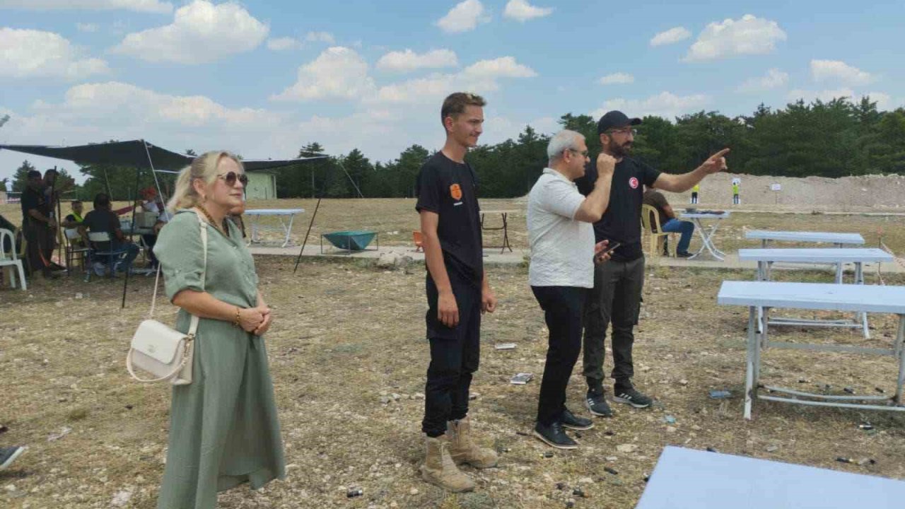 Kütahya’da Havalı Tüfek Atış Yarışmaları’na ilgi