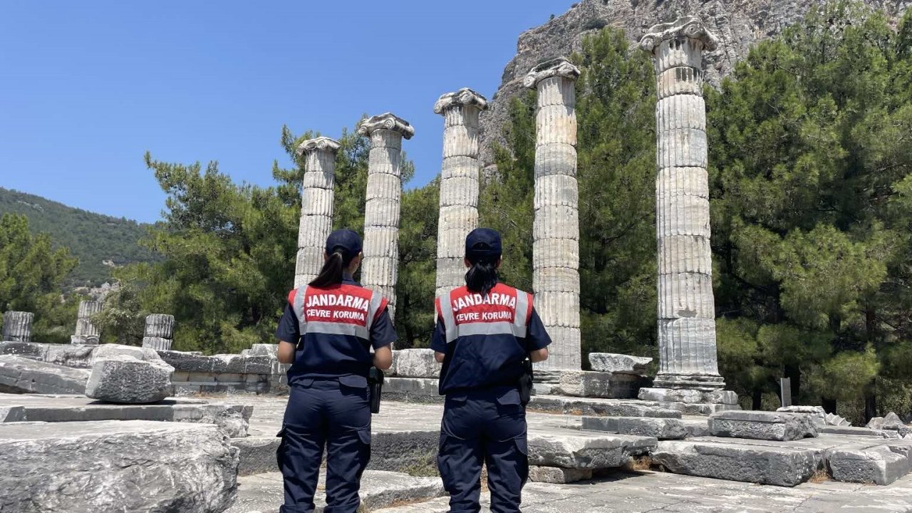 Söke’de jandarma ekipleri vatandaşları bilgilendirdi