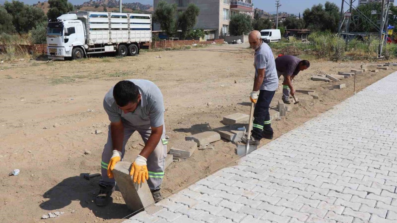 Nazilli Belediyesi Yıldıztepe Mahallesi’ndeki yol çalışmalarını tammalıyor