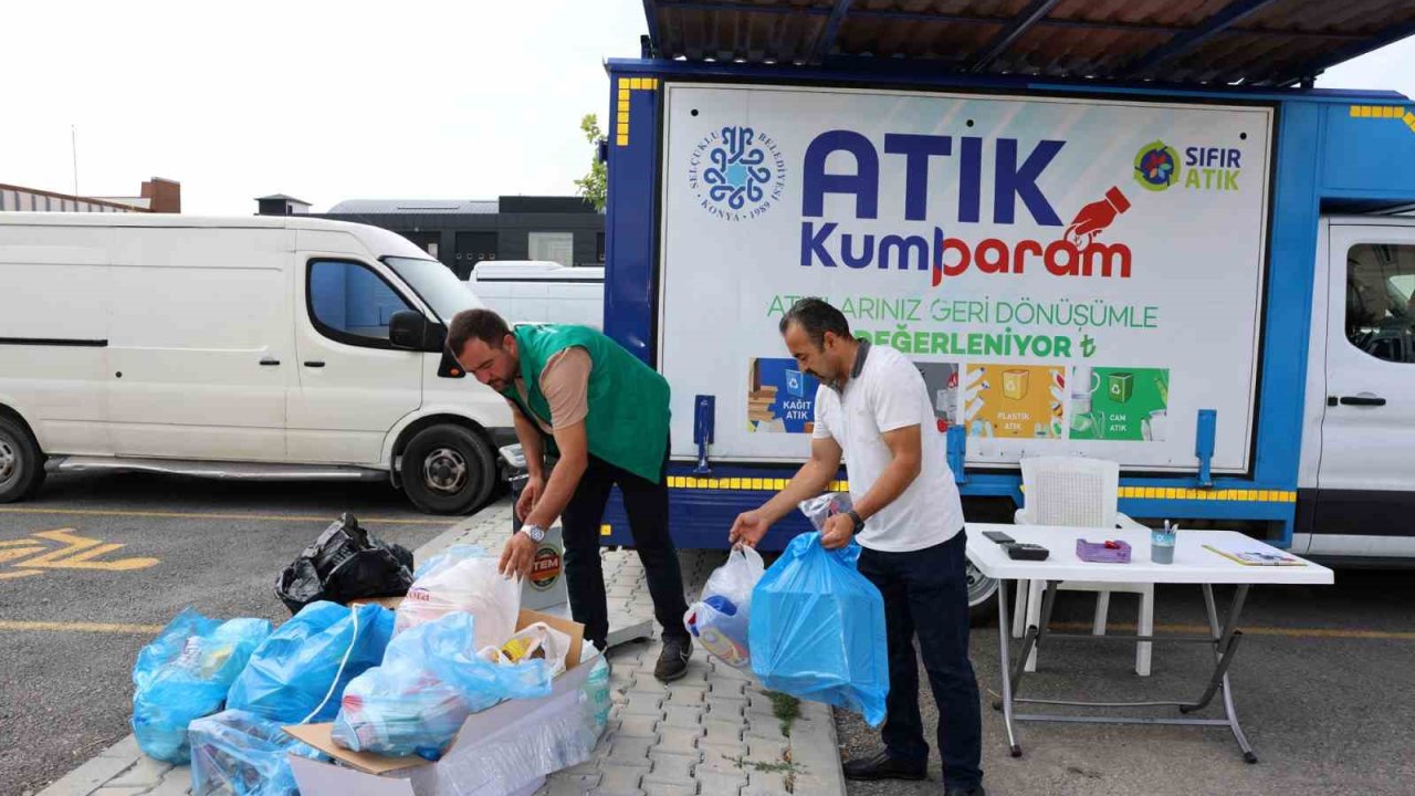 Selçuklu’da atıklar, ev ekonomisine katkı sağlıyor