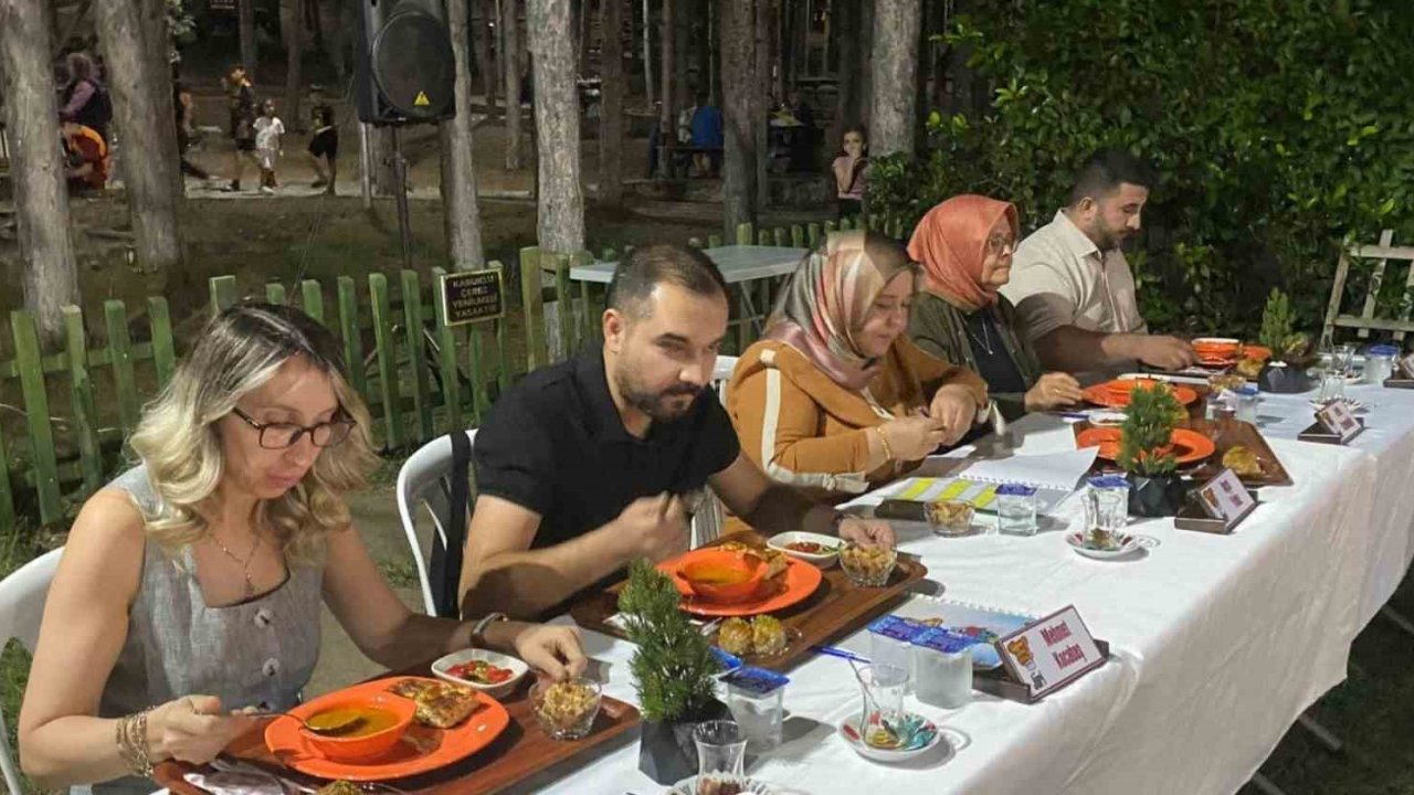 ’En lezzetli tarhana çorbası’ için yarıştılar