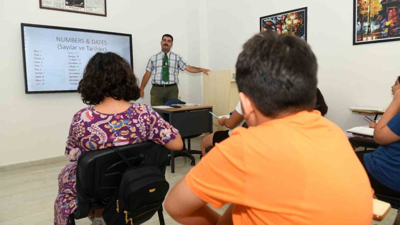 Yenişehir Belediyesi’nin İngilizce kursu başladı