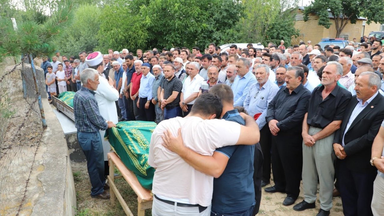 Gümüşhane’de cinnet getirerek 2 kişiyi öldüren şahıs yıllar önce de eşini öldürmüş