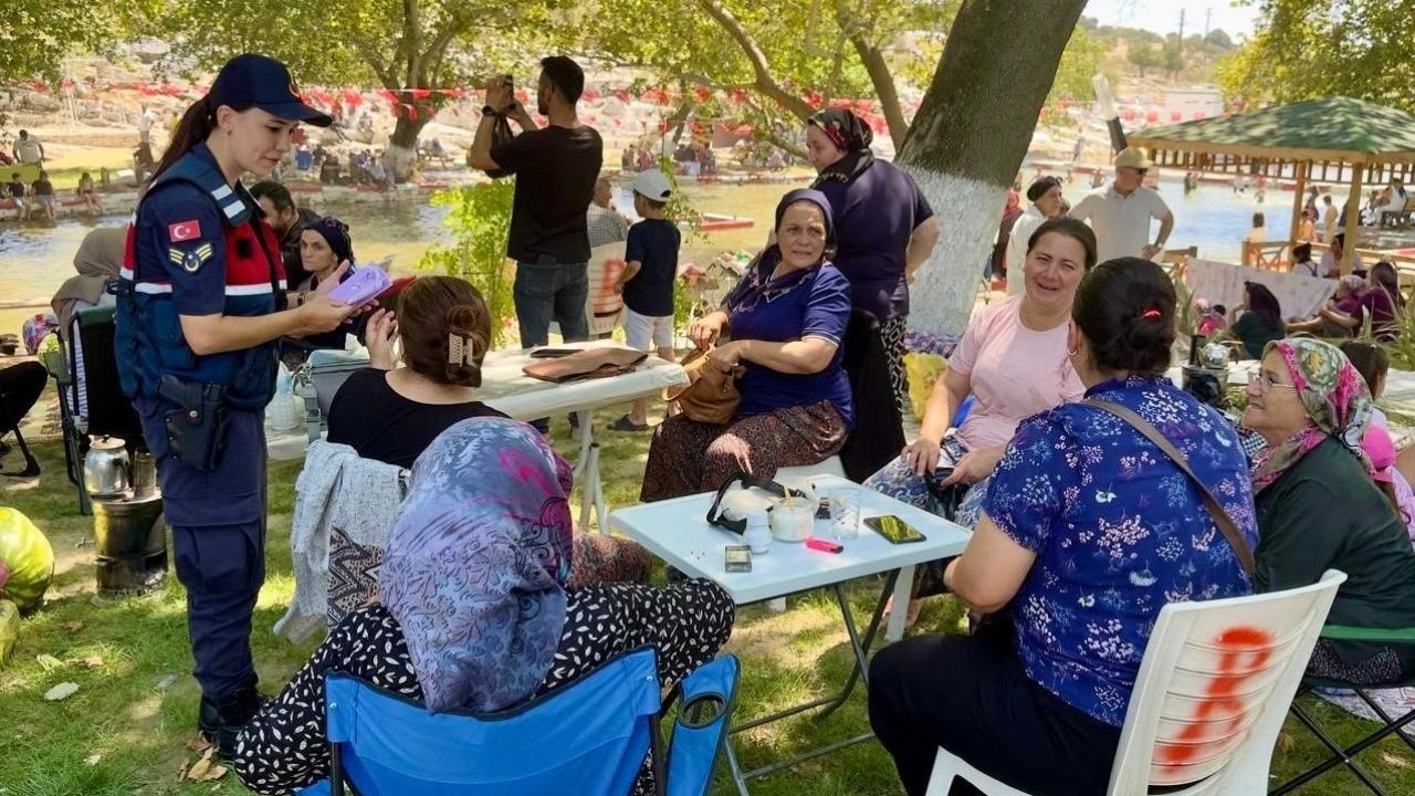 Kavun Karpuz Festivalinde KADES’i tanıttılar