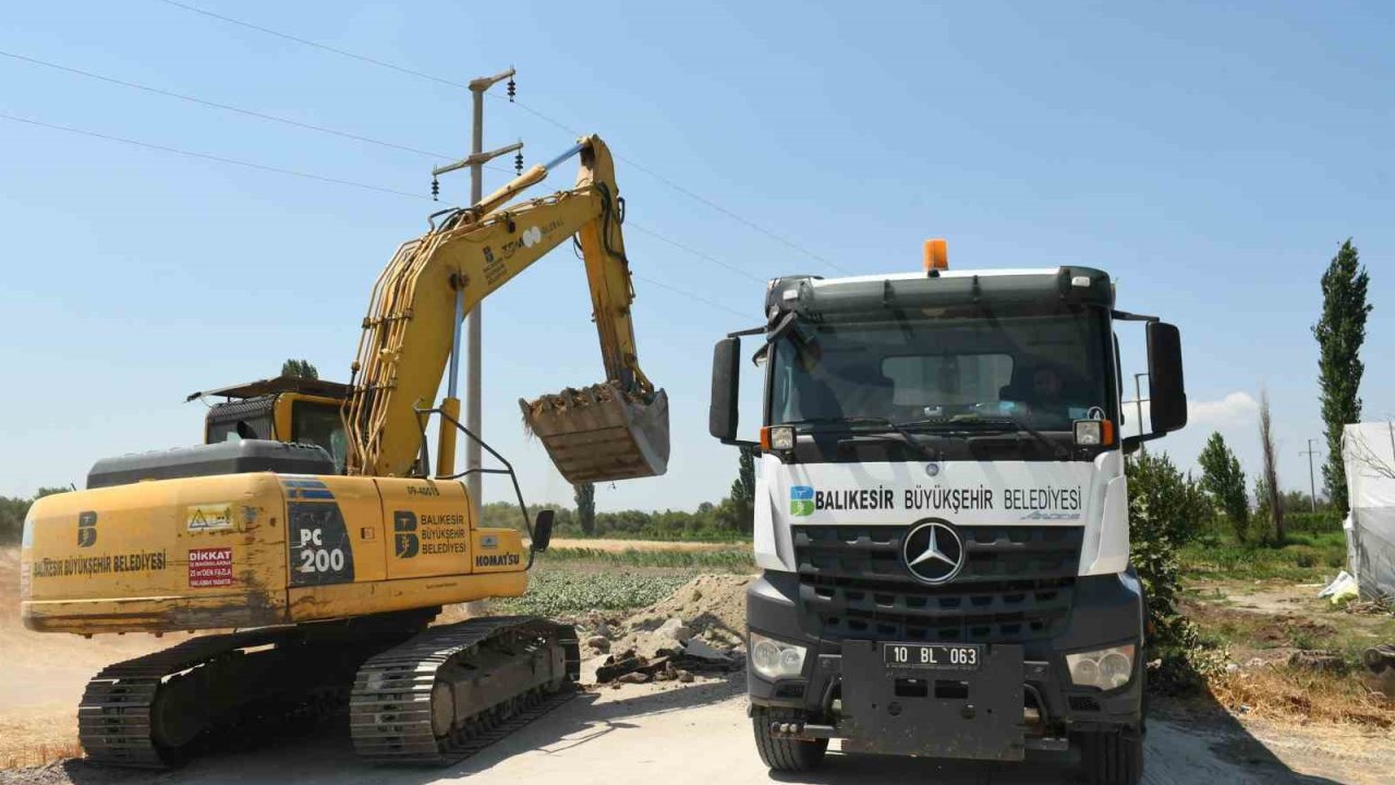 Balıkesir Büyükşehir, 4 ayda 30 kilometre yol yaptı