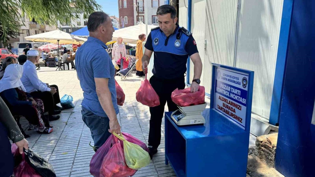 Çorum Belediyesi semt pazarlarında, ücretsiz servis, tartı kontrol ve ürün denetimi yapıyor