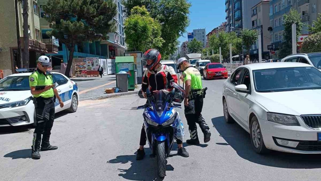 Niğde’de 103 motosiklet trafikten men edildi