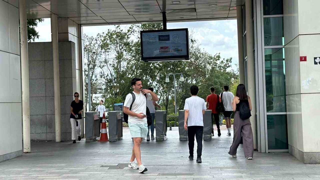 İTÜ’de yangın paniği: O sırada havuzda bulunan çocuklar ve aileleri tahliye edildi