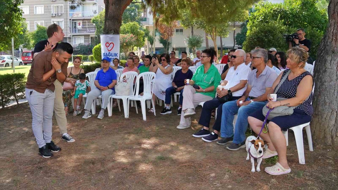 İzmirliler sağlığı geliştiren parklarda buluşuyor