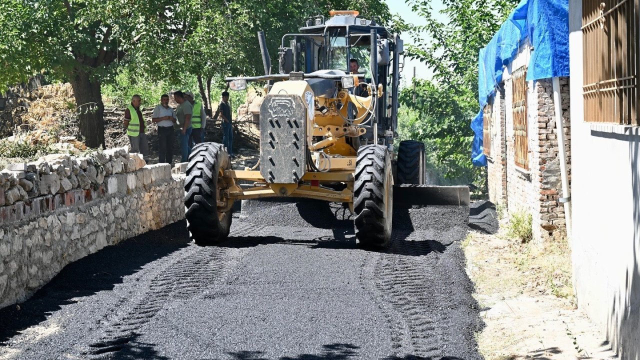 Geçit: “İlçemize yakışır yollar yapıyoruz”