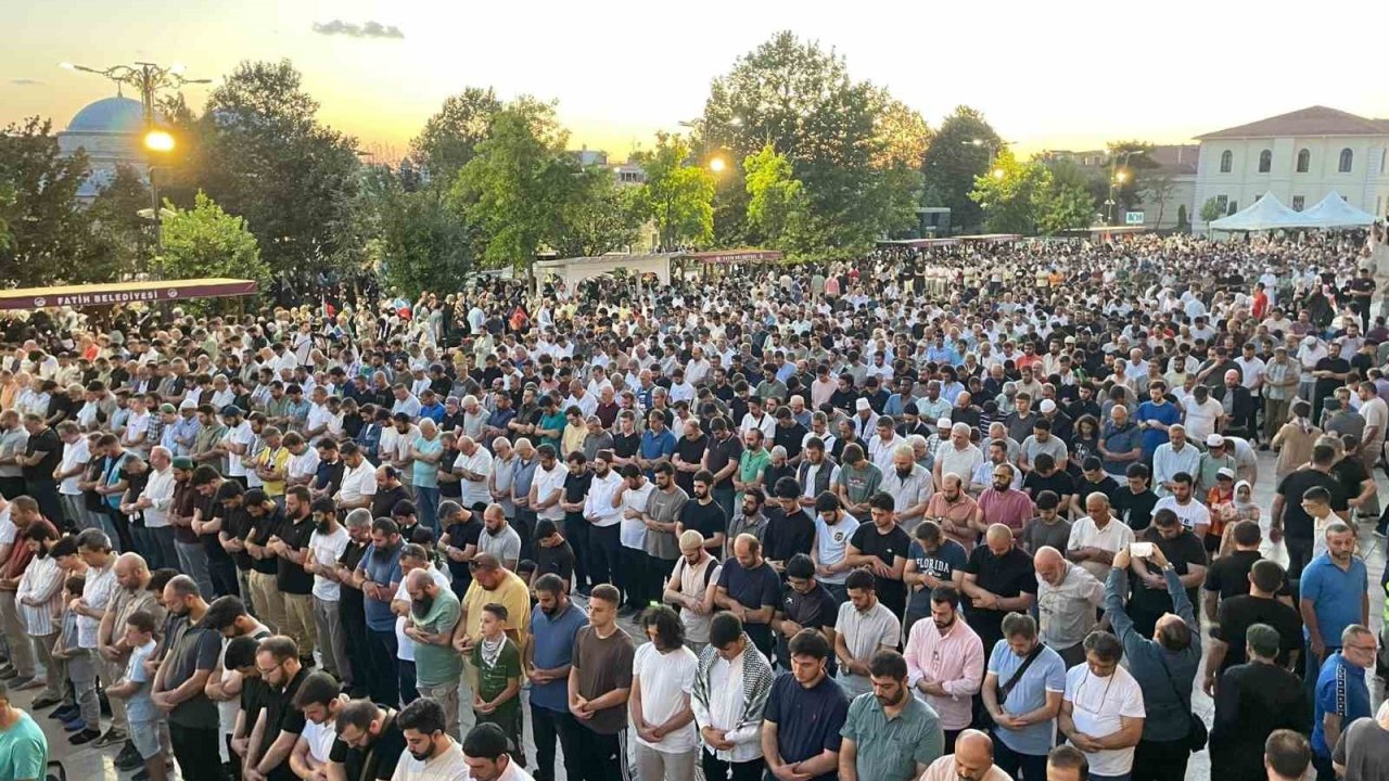 Haniye’ye düzenlenen suikast yürüyüşle protesto edildi