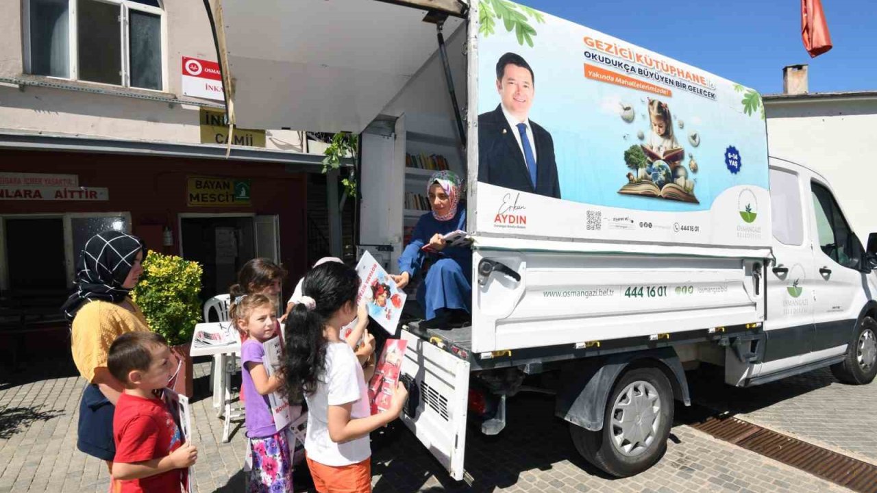 Osmangazi’nin ’Gezici Kütüphanesi’ yollara çıktı