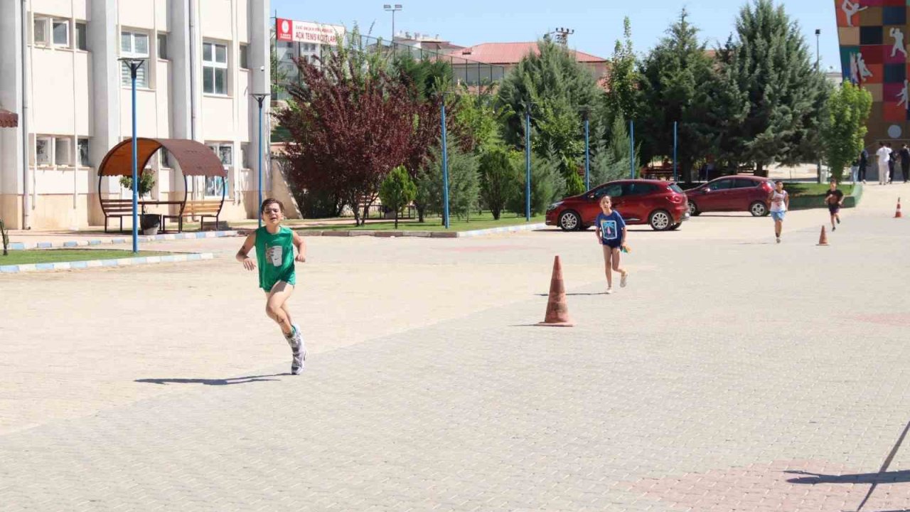 12. Bölge Triatlon Şampiyonası Elazığ’da gerçekleştirildi