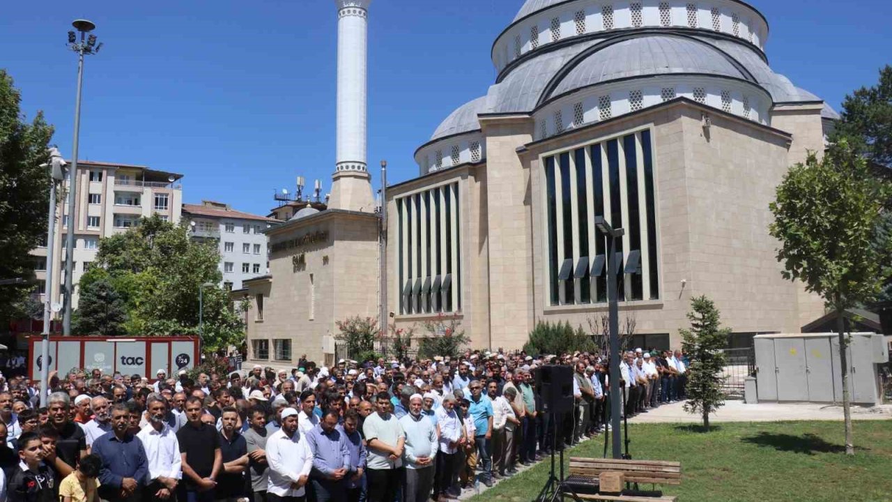 Malatya’da Haniye için gıyabi cenaze namazı kılındı