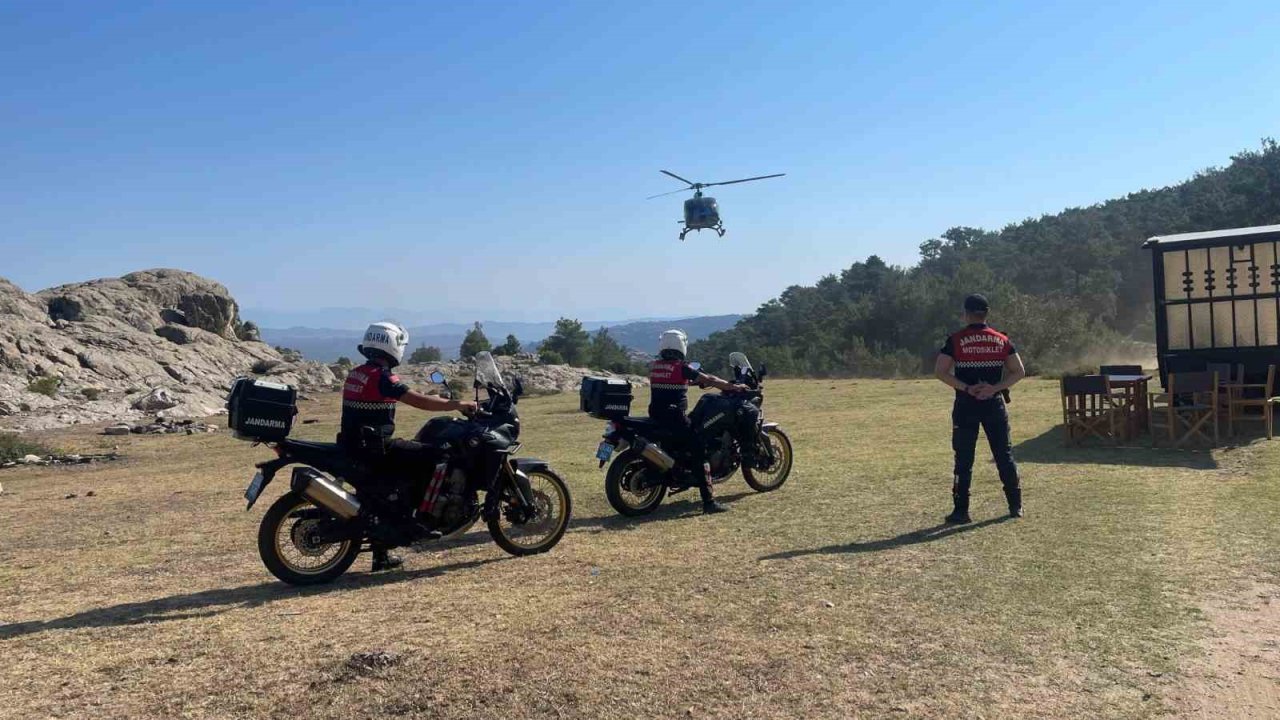 Jandarma ekipleri helikopterli bisiklet faaliyetinde güvenlik önemli aldı