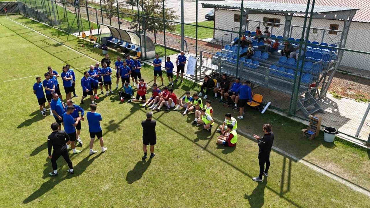 TFF’nin Erzurum’daki eğitim programları sürüyor