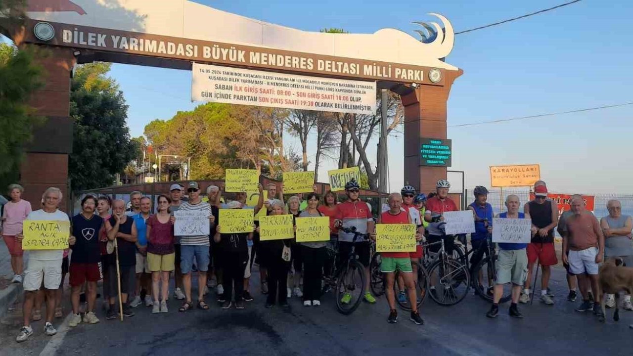 Milli Park’a gelen sporcular, giriş yasağını protesto etti