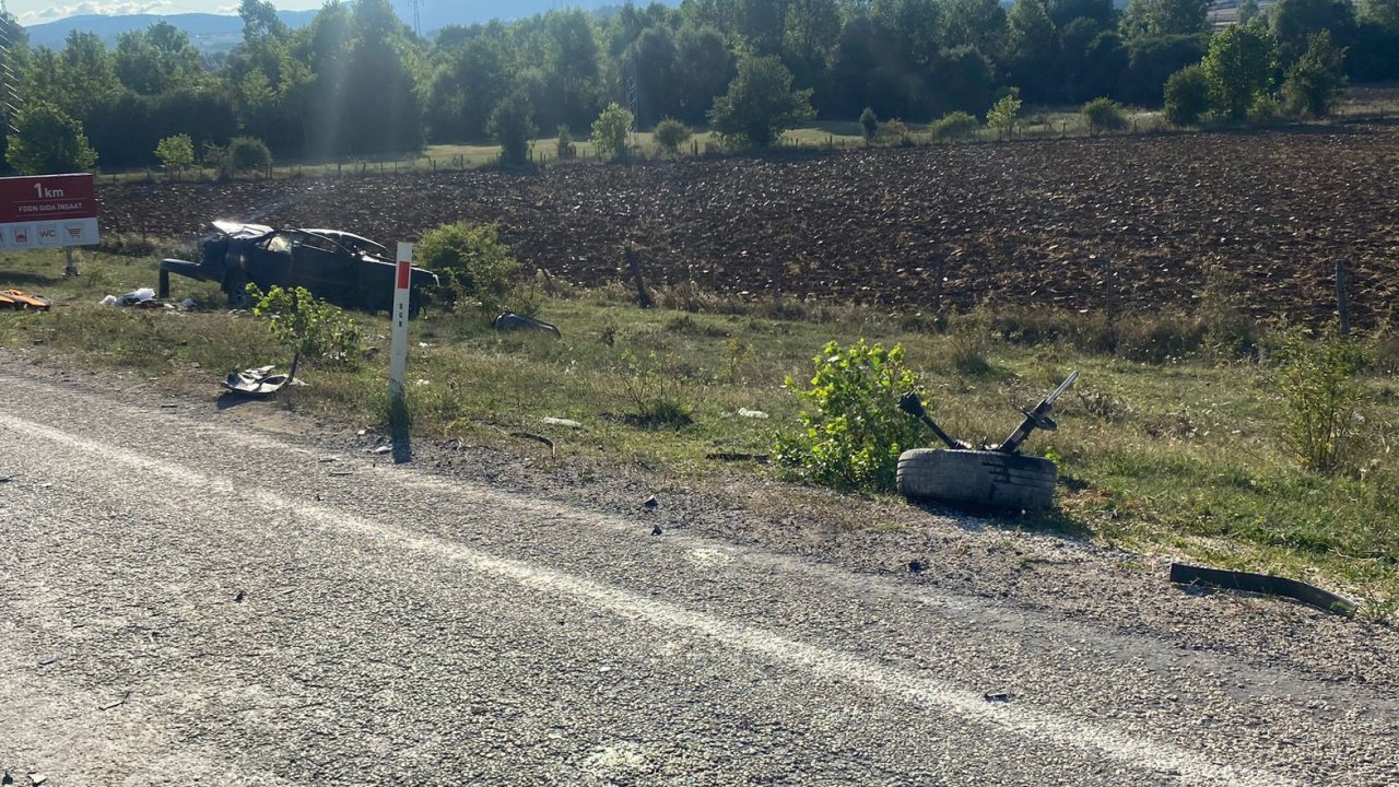 Kastamonu’da iki otomobil çarpıştı: 1 ölü, 2 yaralı