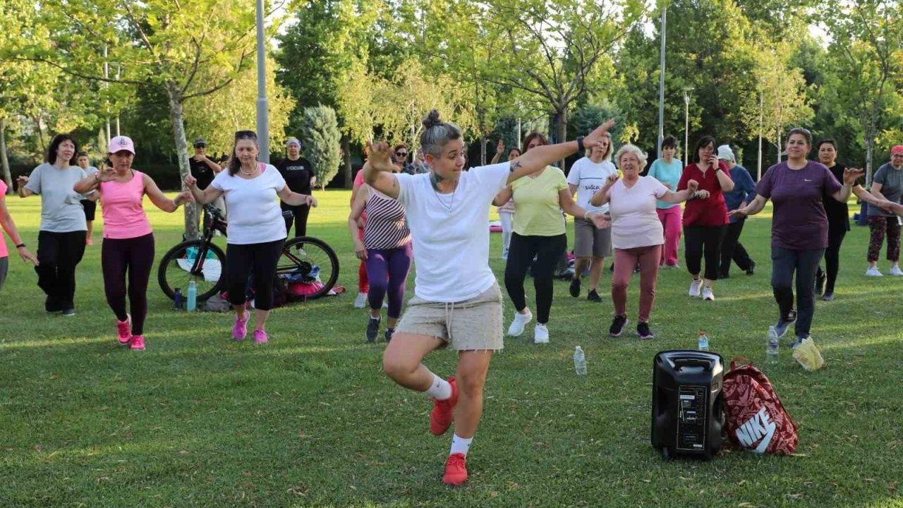 Odunpazarı’nda kadınlar parklarda spora büyük ilgi gösteriyor