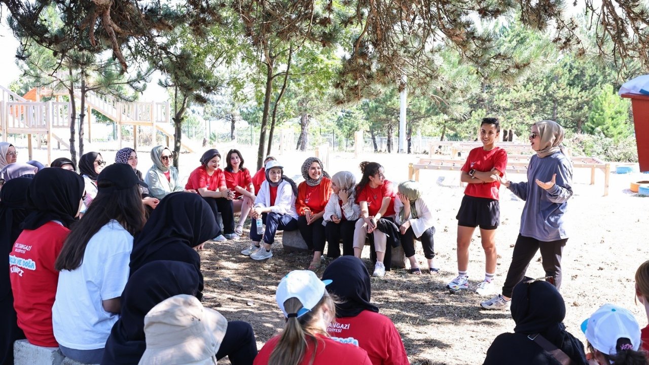 Sultangazi Belediyesi’nden Kadınlara Özel Sakarya Pamukova Gençlik Kampı