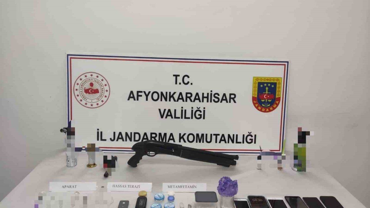 Afyonkarahisar’da uyuşturucu tacirlerine geçit yok