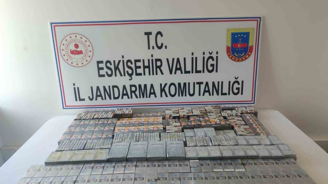 Otobüsle Eskişehir’e kaçak sigara sokmaya çalışan şahıs yakalandı