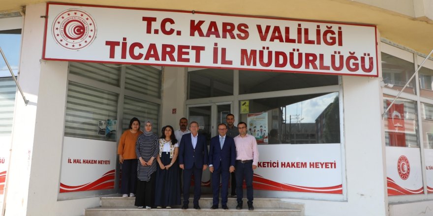 Vali Polat Ticaret İl Müdürlüğü’nü ziyaret etti.