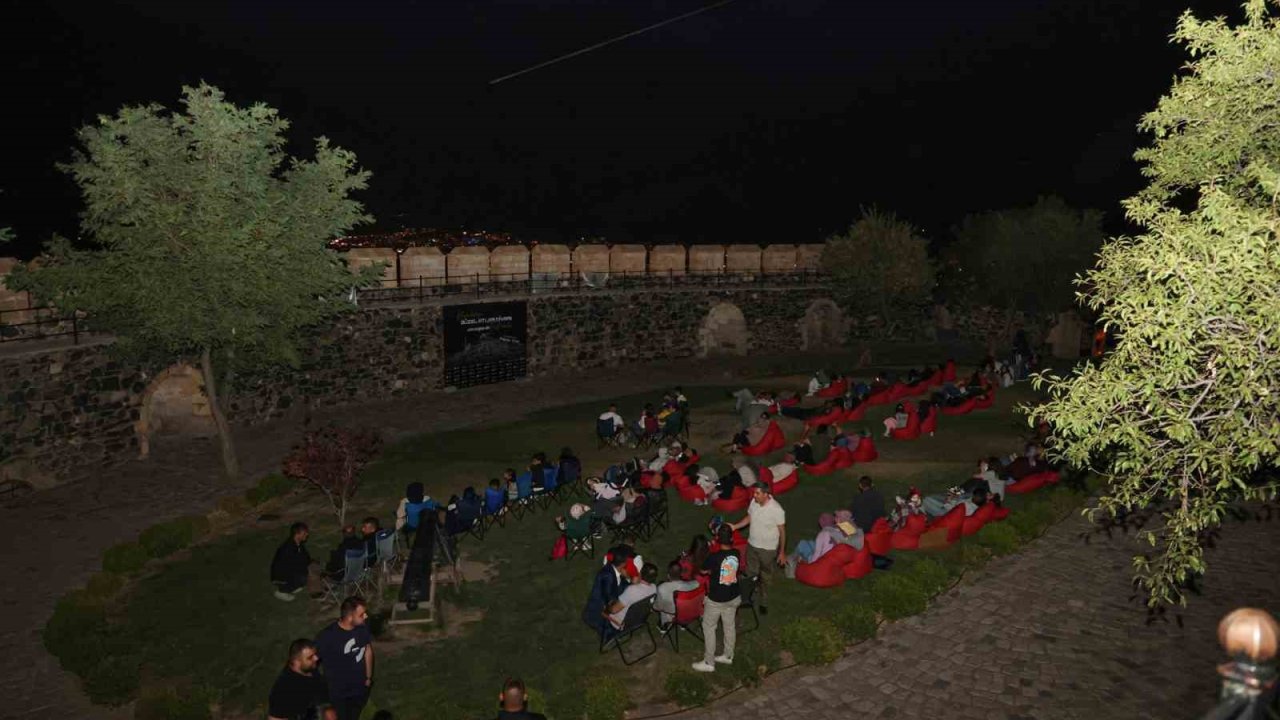 Kayaşehir’de Perseid Meteor Yağmuru gözlemlendi