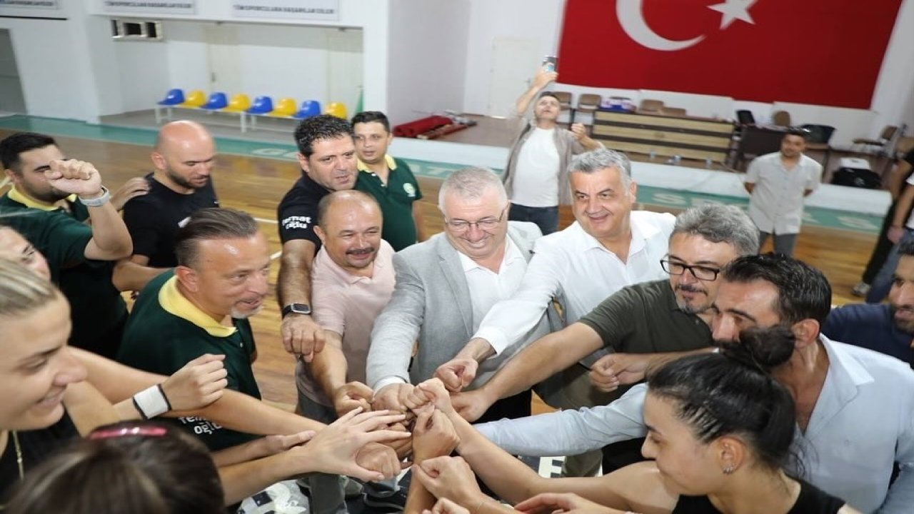 Başkan Ertaş, Ferhatoğlu Edremit Belediyesi Gürespor’u ziyaret etti