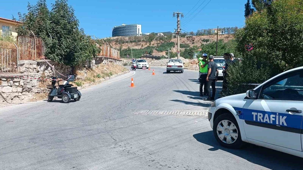 Üç tekerlekli elektrikli bisiklet devrildi: 1 yaralı