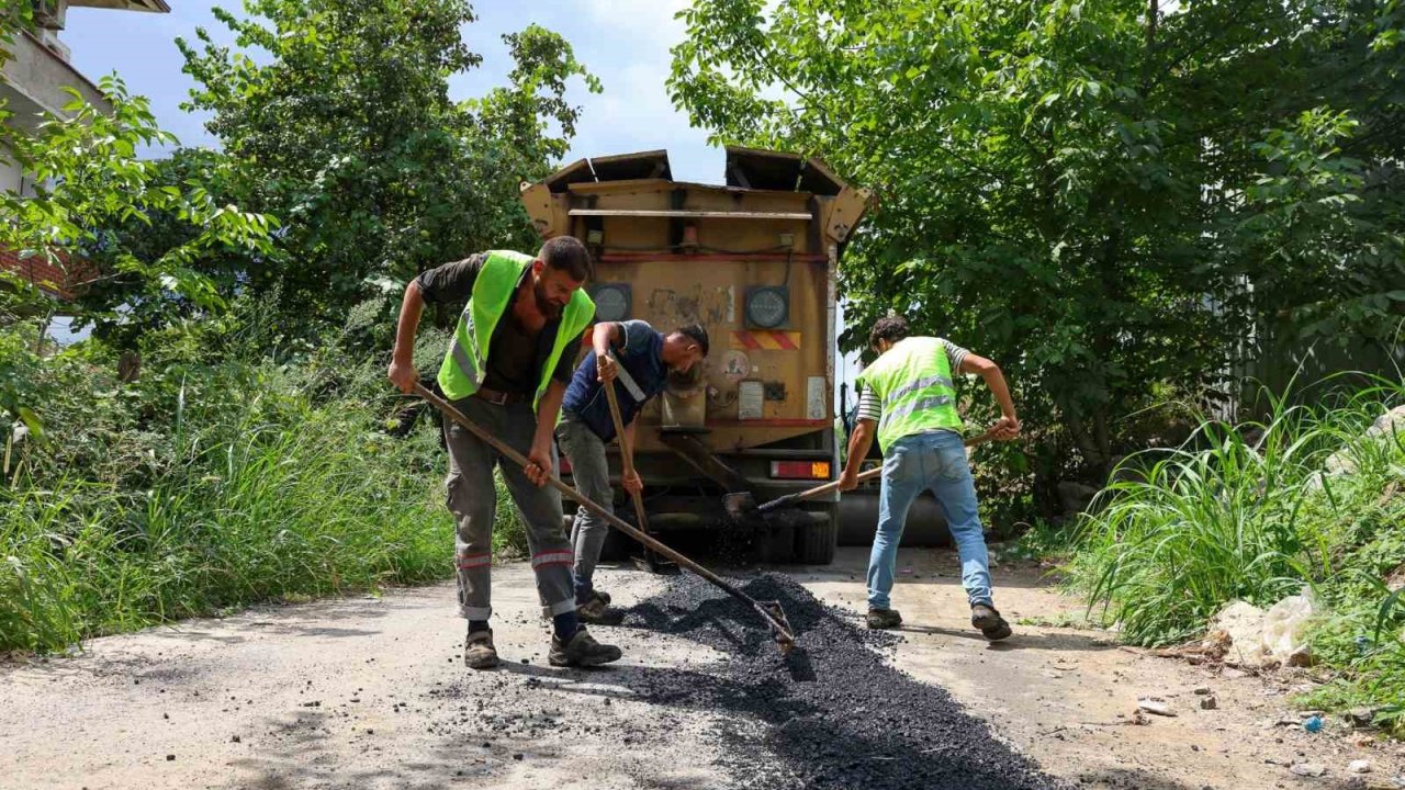 SASKİ’den Erenler’in 23 mahallesine 5 bin 700 metrekarelik asfalt