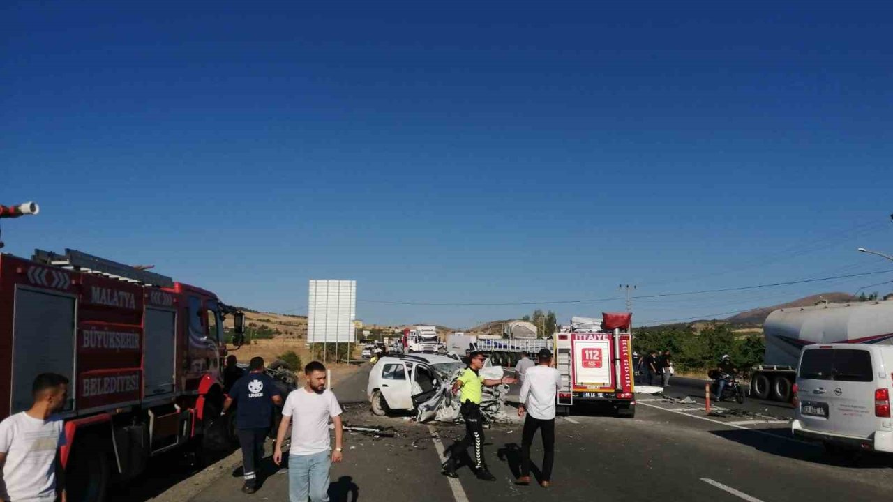 Malatya’da feci kaza: 2 ölü 4 yaralı