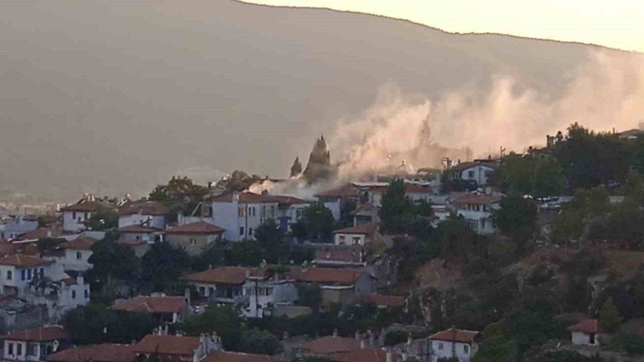 Muğla’da ev yangını