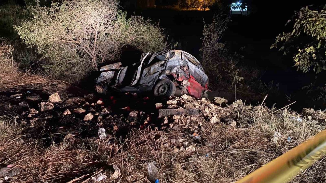 Erbaa’da feci kaza... Otobüsle otomobil çarpıştı: 2 ölü, 2’si ağır 3 yaralı