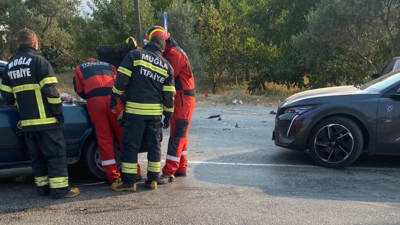 Muğla-Denizli yolunda trafik kazası:2 yaralı