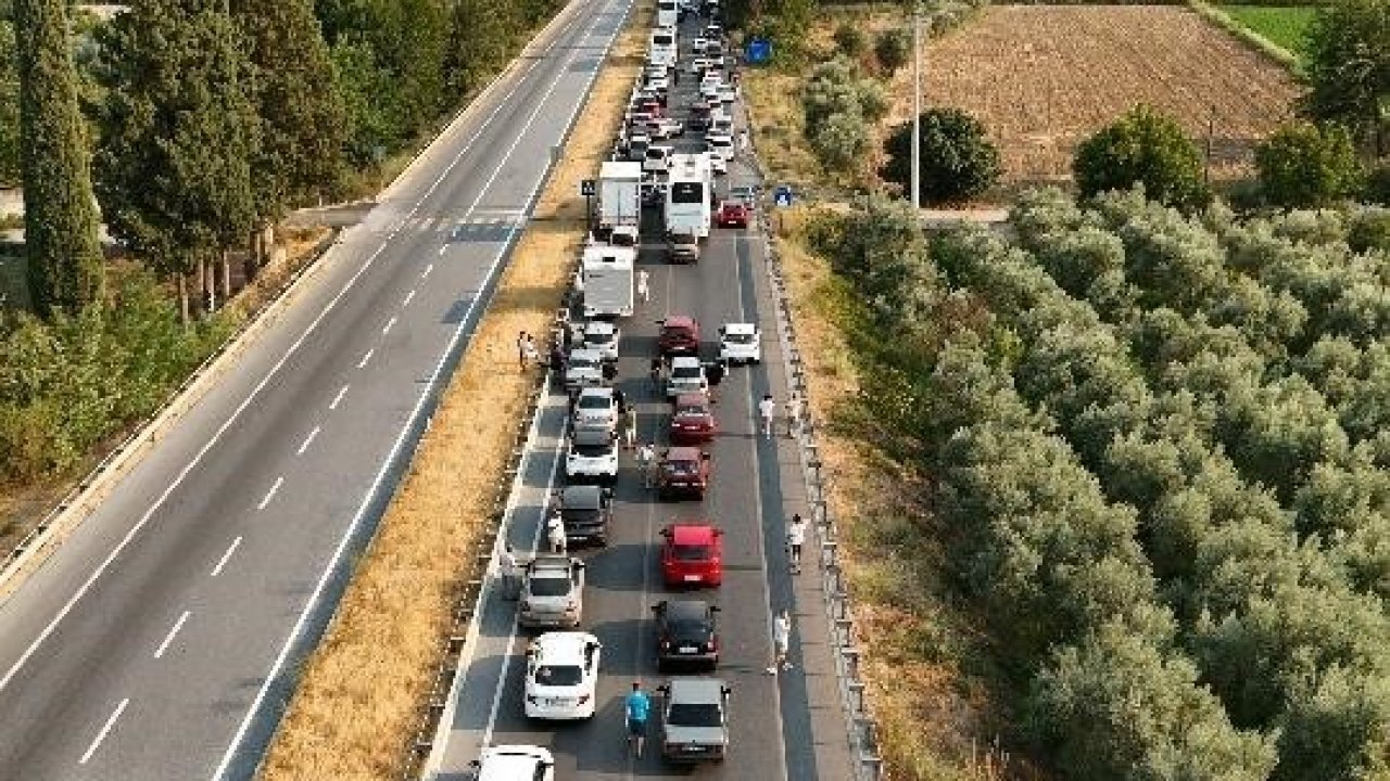 Yangın nedeniyle trafiğe kapatılan Aydın-Mğla Karayolu açıldı