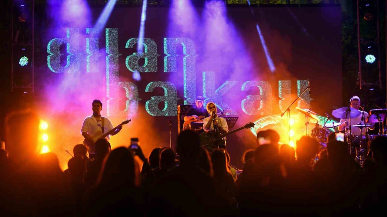 Şişli Belediyesi’nin “Habitat Live” konserlerine yoğun ilgi