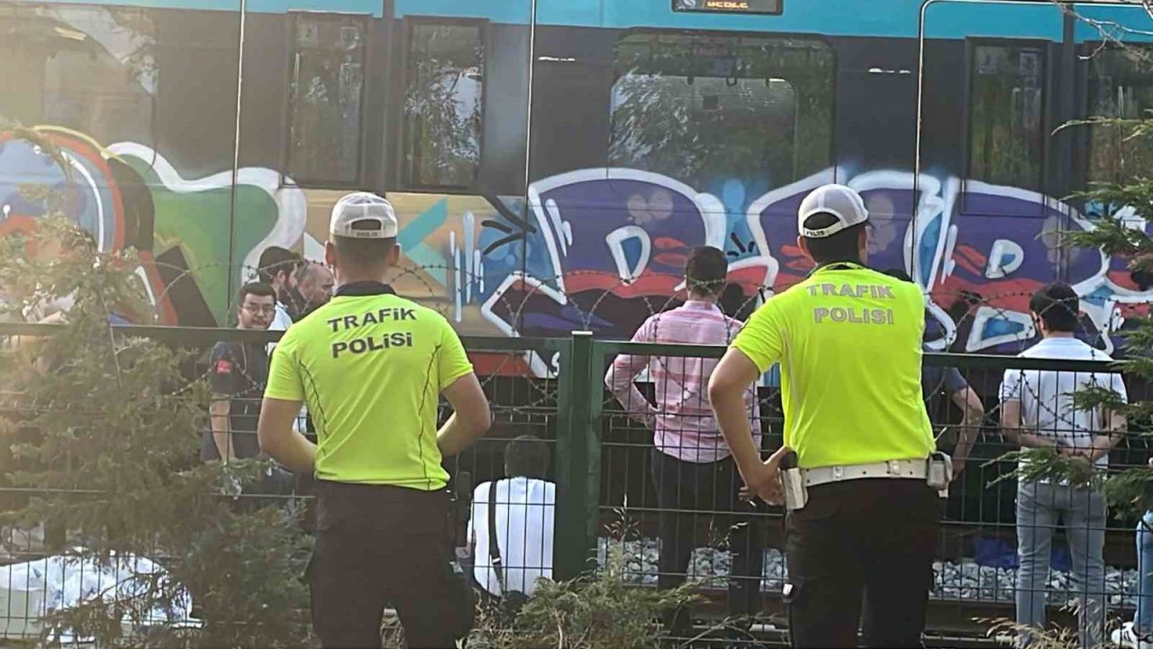 İstanbul’da Marmaray’da intihar