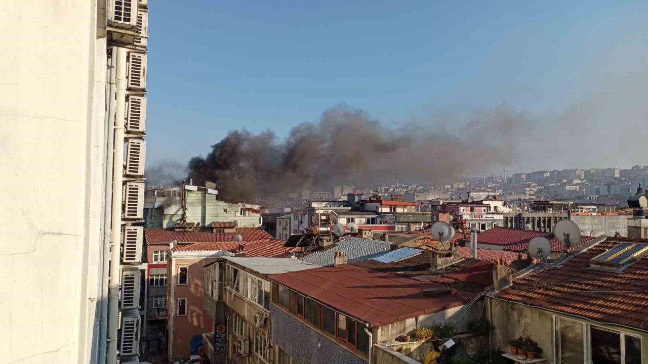 Otel yemekhanesinde yangın