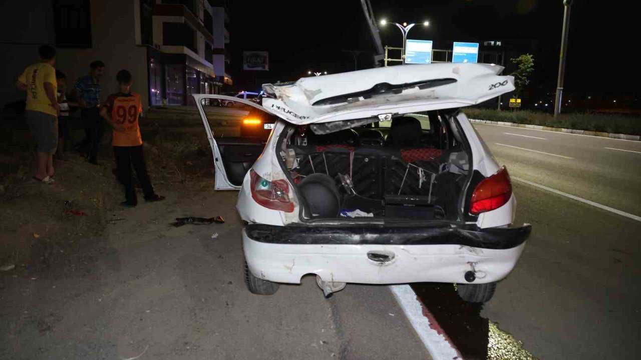 Elazığ’da iki otomobil çarpıştı: 1 yaralı