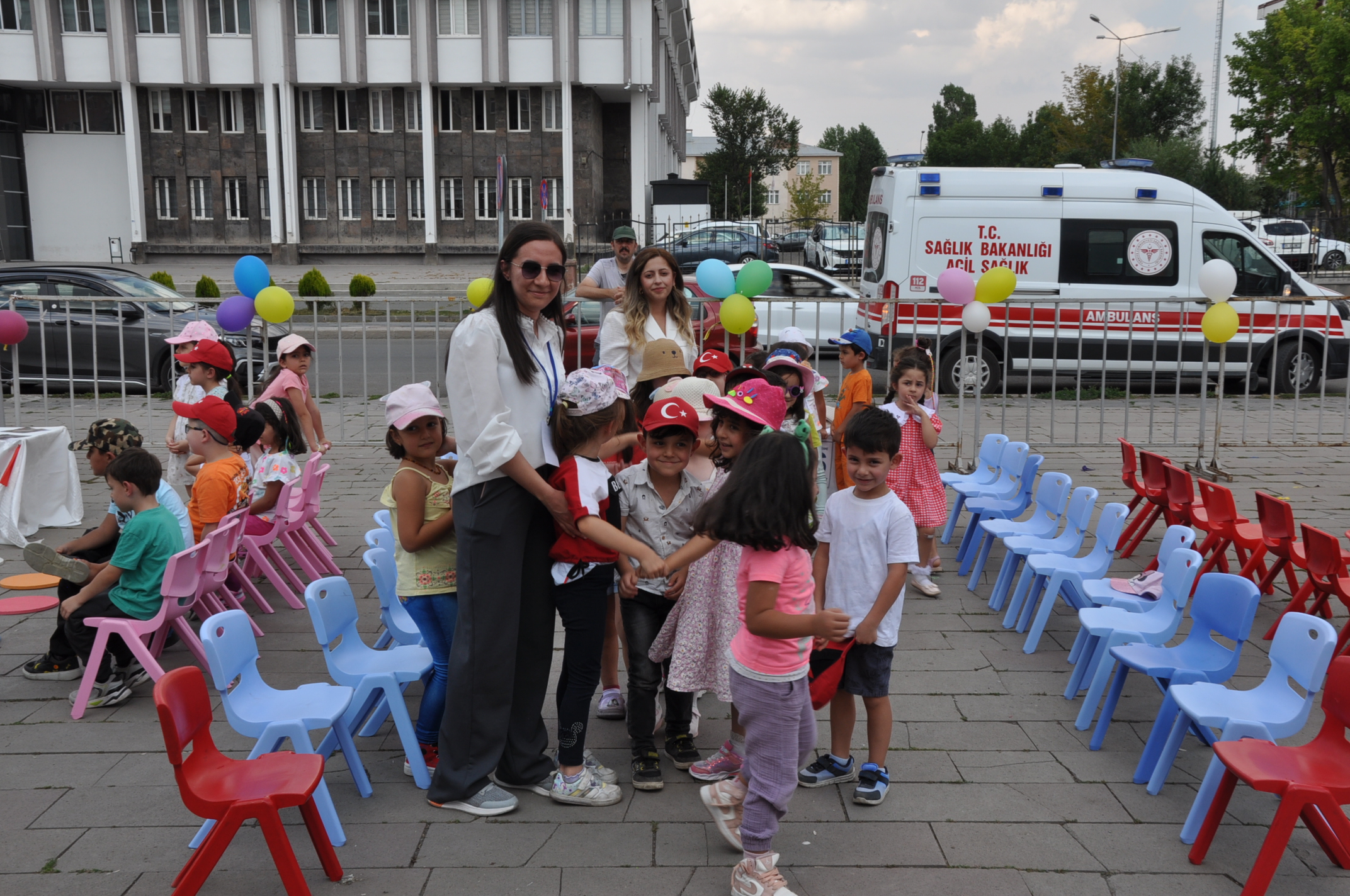 Kars’ta Öğrencilerinden Yaz Şenliği