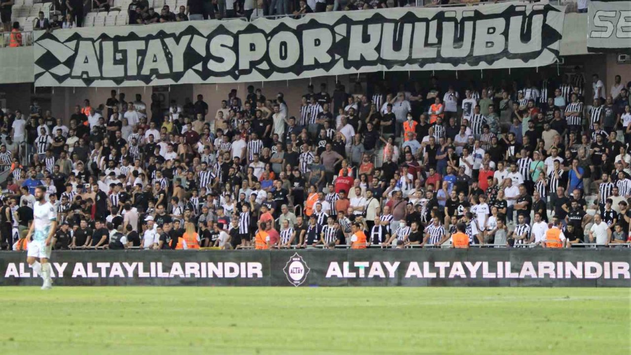 Altay’da kombineler satışa çıkarıldı