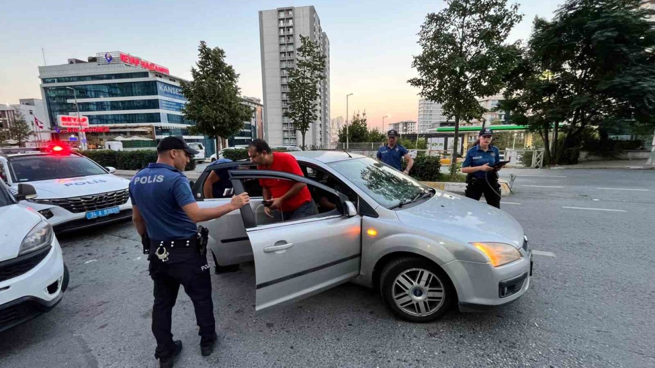 Esenyurt’ta asayiş uygulaması yapıldı