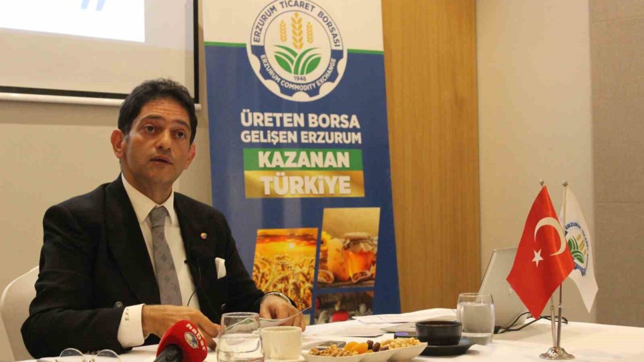 Erzurum Borsası Başkanı Hakan Oral hizmetlerini basına anlattı