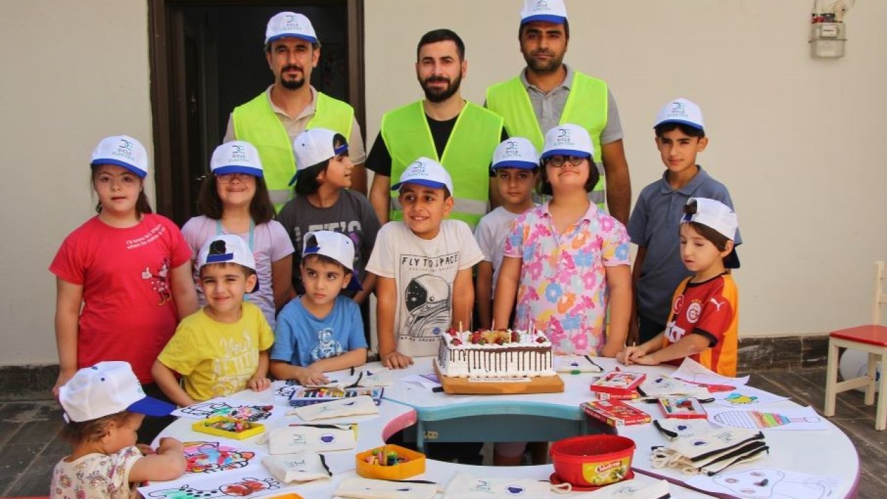 Dicle Gönüllüleri Mardin’de çocukları mutlu etti