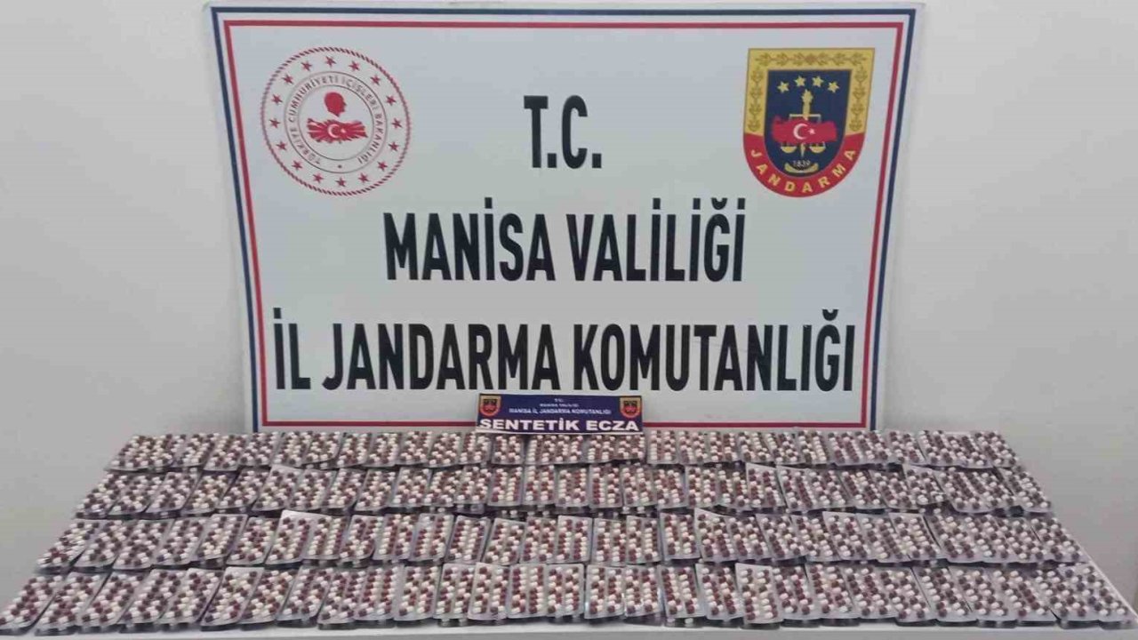 Manisa’da binlerce sentetik ecza hapı ele geçirildi