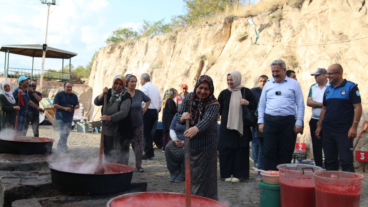 Başkan Palancıoğlu, Salça Günleri’nde Evliyalar Parkı’nı ziyaret etti