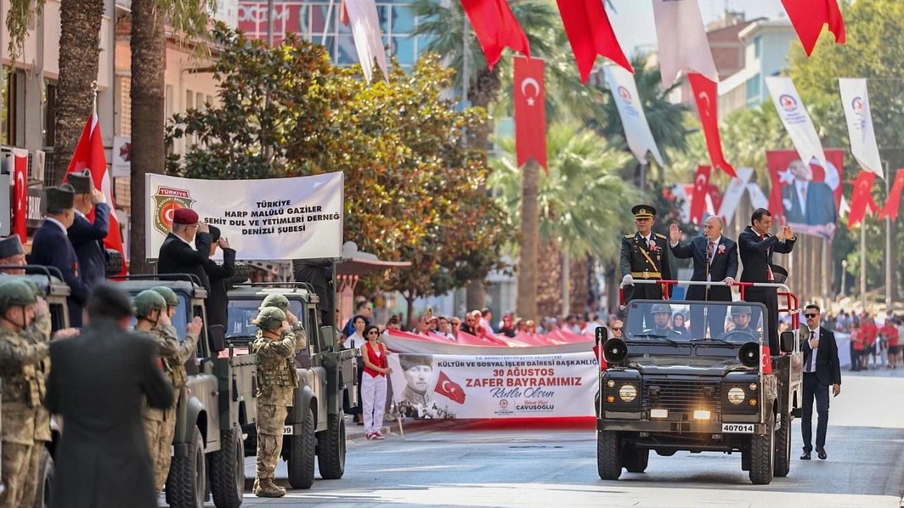 30 Ağustos Zafer Bayramı Denizli’de coşkuyla kutlandı