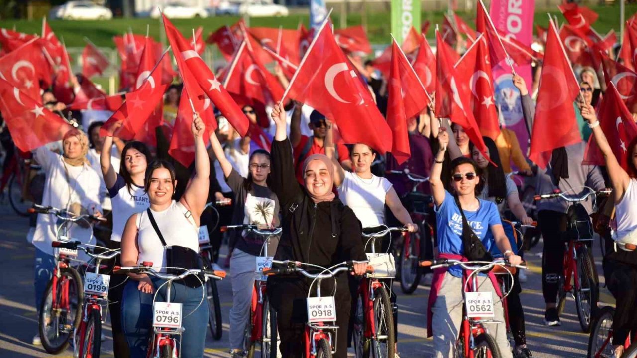 Spor A.Ş.’den Zafer Bayramı’na özel bisikletle zafer turu