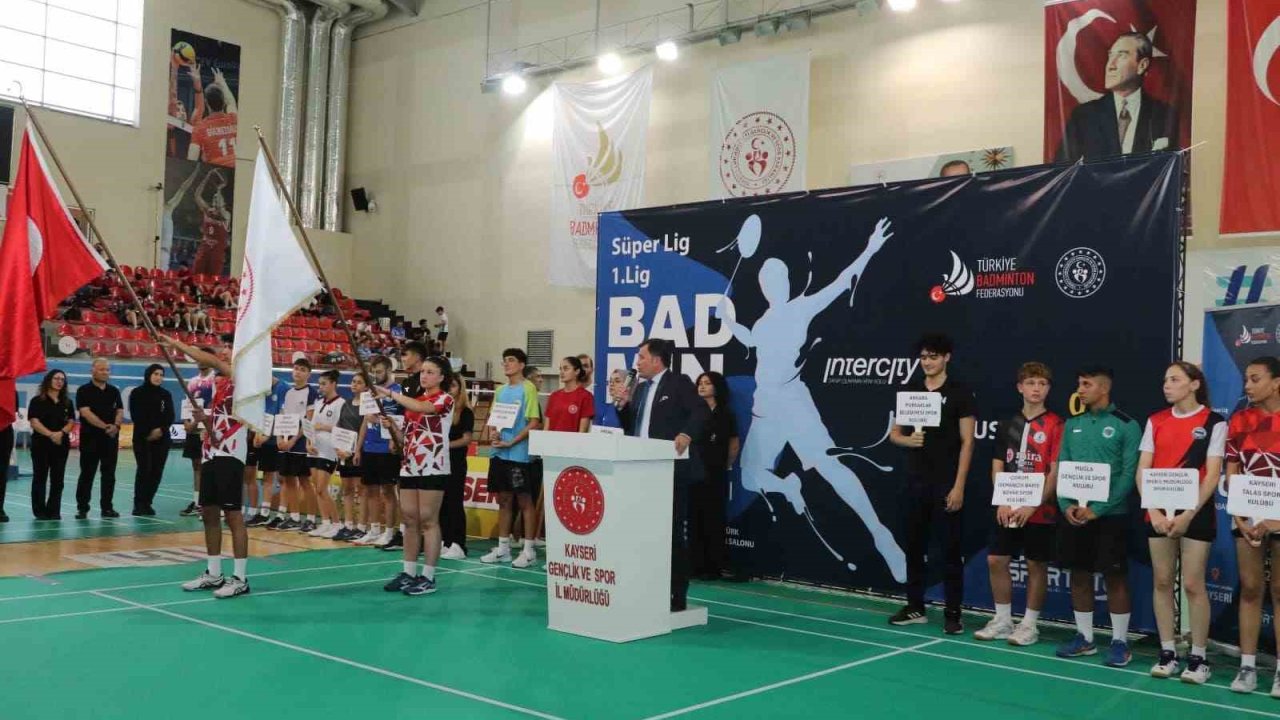 Badminton Süper Lig Müsabakaları Kayseri’de devam ediyor